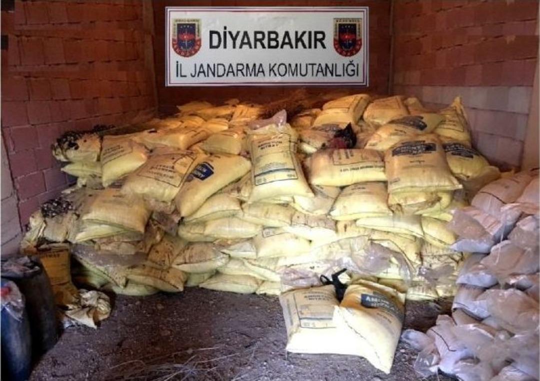 Diyarbakır&rsquo;da 20 Ton Amonyum Nitrat Ele Ge&ccedil;irildi