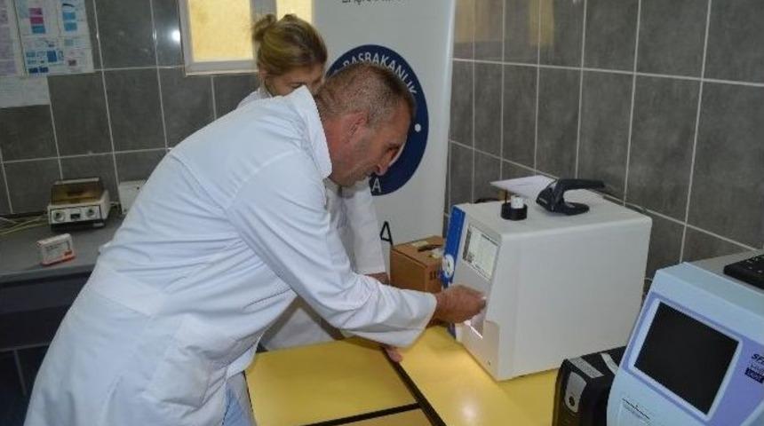 Kosova’da Dr. Vezir Bajrami Ana Aile Hekimliği Merkezi’ne Tıbbi Cihaz Ve Malzeme Desteği