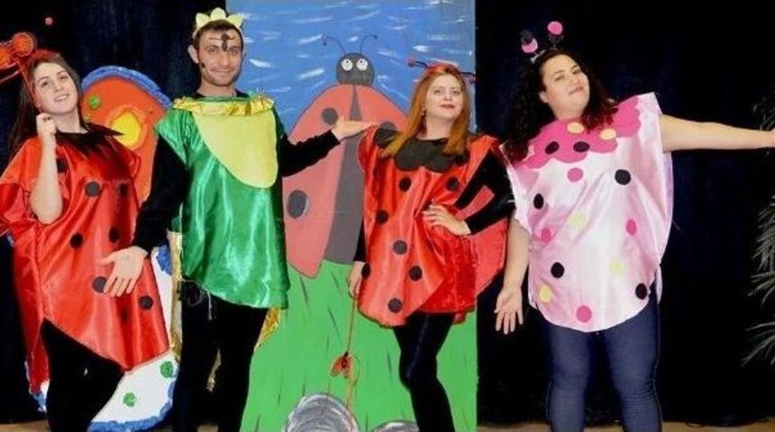 Kartepeli Minikler Tiyatro Sezonu Açtı