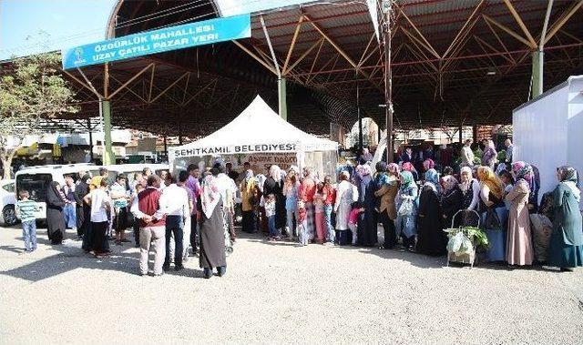 Şehitkamil&rsquo;de Aşure İkramı Başladı 1