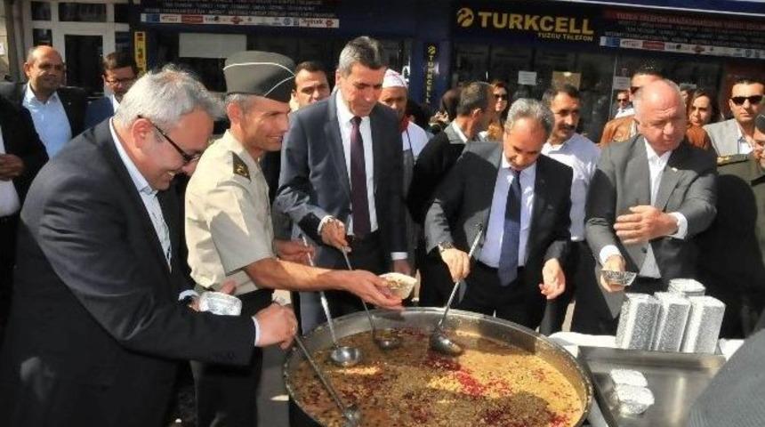 Akşehir Belediyesi&rsquo;nden Aşure İkramı