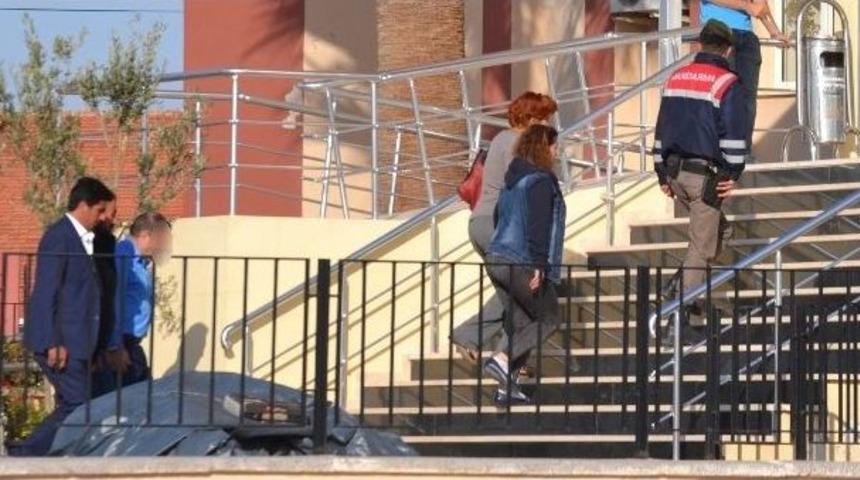 Ayvalık&rsquo;ta Jandarmadan Fuhuş Operasyonu