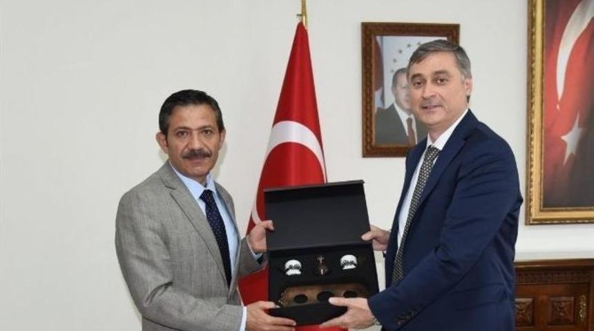 Kasiad Y&ouml;netimi, Vali Yıldırım&rsquo;ı Ziyaret Etti