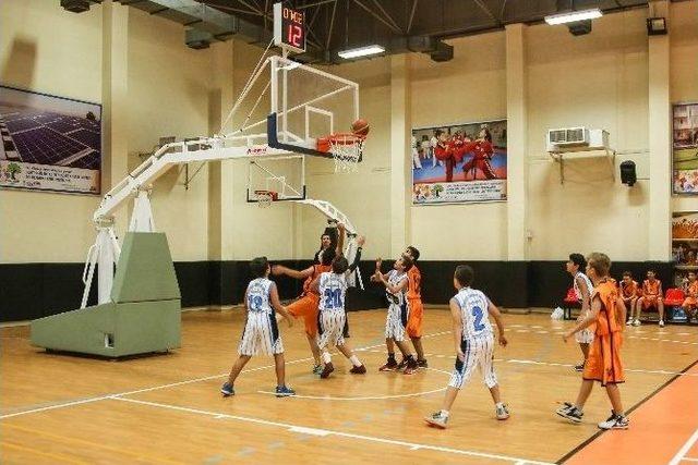 Şehitkamil’de Basketbol Cumhuriyet Kupası Start Aldı