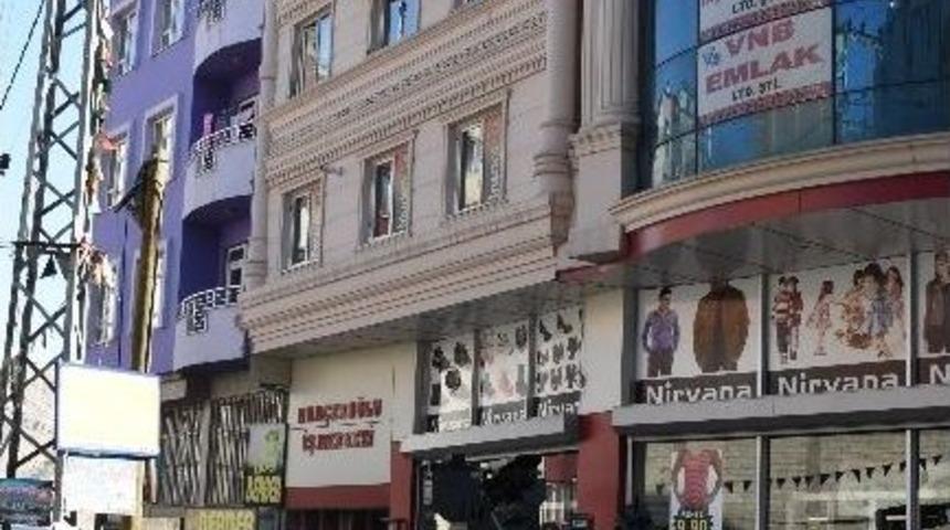 Van&rsquo;da Dbp Ve Hdp&rsquo;ye Y&ouml;nelik Operasyon: 40 G&ouml;zaltı