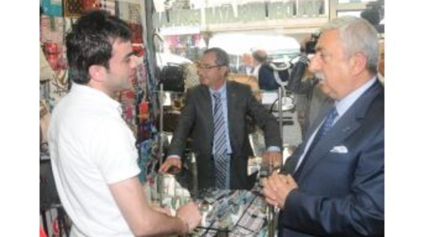 Paland&ouml;ken: "işsizliğin &Ouml;n&uuml;ne Ge&ccedil;mek İ&ccedil;in Gen&ccedil;lerin &Ouml;n&uuml; A&ccedil;ılmalı"