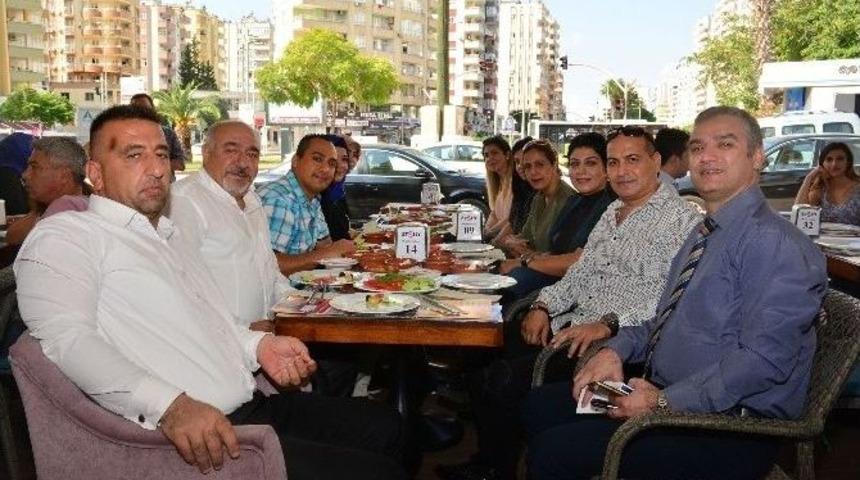 &Ccedil;ocuklar Okulda, Velileri Kahvaltıda Kaynaştı