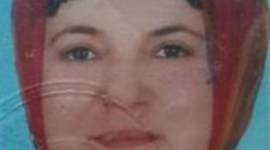 Rize&rsquo;nin &Ccedil;ayeli İl&ccedil;esinde 40 Yaşındaki Kadın Evinde &Ouml;l&uuml; Bulundu