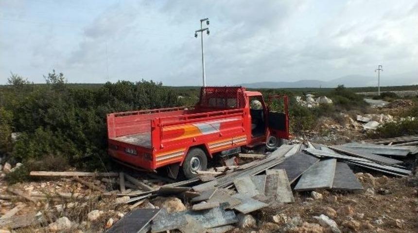 Didim&rsquo;de Trafik Kazası; 3 Yaralı