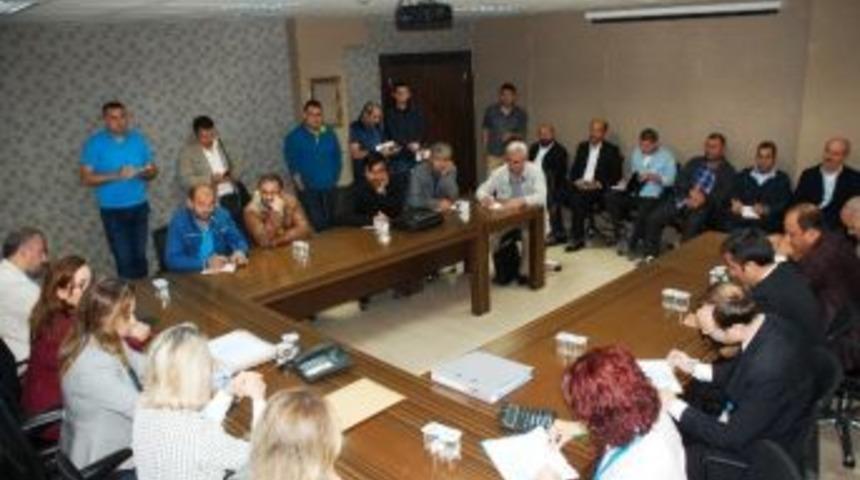 İzmit’te Piknik Masalarının İhalesi Yapıldı