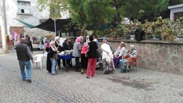 Ayvalık’ta Aşure Gününde Anlamlı Hayır