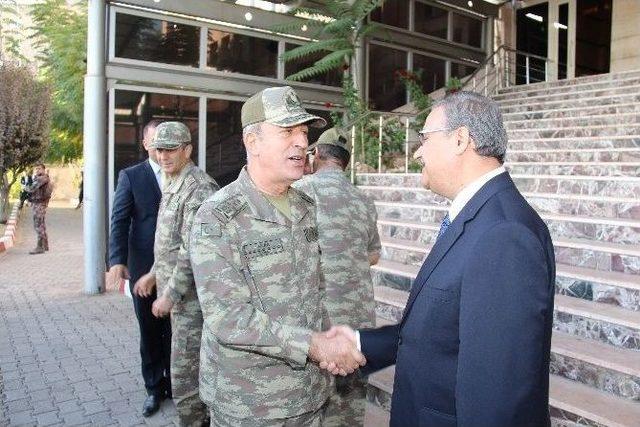 Genelkurmay Başkanı Hulusi Akar Şırnak’ta 1