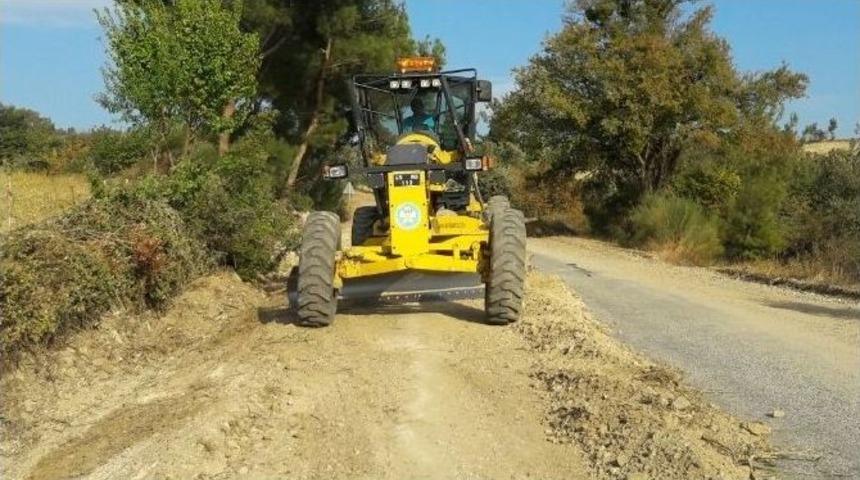 Kırkağa&ccedil;&rsquo;ta 32 Kilometrelik Yol Yenilendi