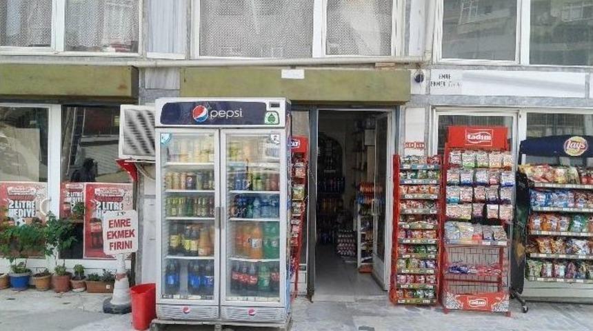 Bakkala Giren Hırsızlar Para Ve Yiyecekleri &Ccedil;alıp Ka&ccedil;tı