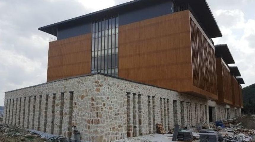 Eceabat&rsquo;taki 720 Kişilik Konuk Evi A&ccedil;ılış İ&ccedil;in G&uuml;n Sayıyor