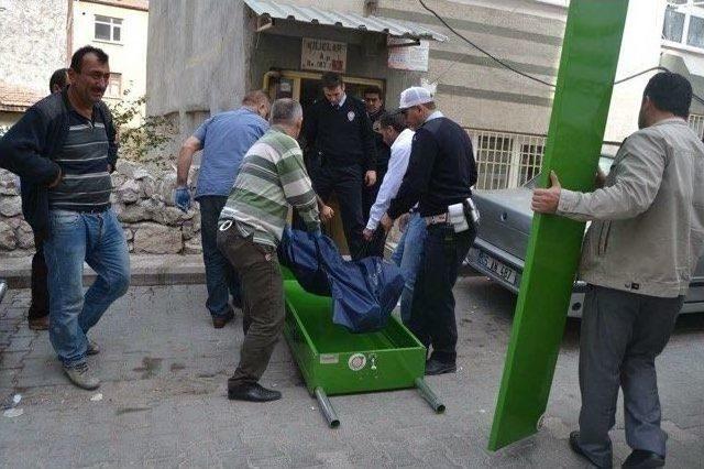 &Ccedil;atıdan D&uuml;şen İş&ccedil;i &Ouml;ld&uuml; 1