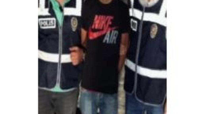 Minib&uuml;s&uuml;n G&uuml;venlik Kamerasınca Tespit Edilen Kapka&ccedil;&ccedil;ı Tutuklandı