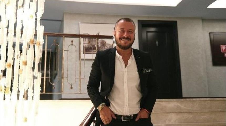 &Uuml;nl&uuml; Koreograf Erez Eğilmez&rsquo;den &Uuml;nl&uuml;lere &Ccedil;ağrı