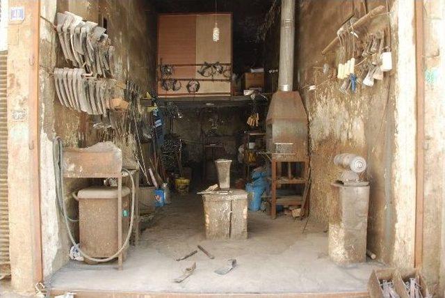 Yarım Asırdır Demir D&ouml;v&uuml;yorlar 2