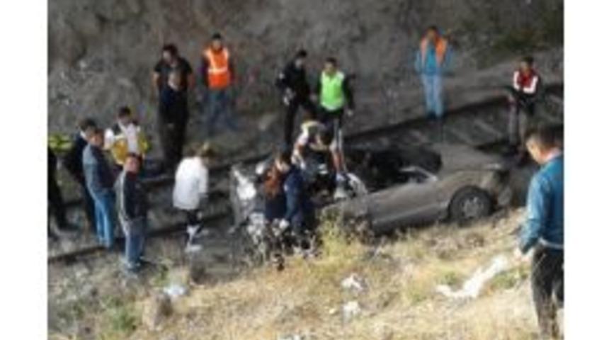 &Ccedil;ankırı&rsquo;da Feci Kaza: 3 &Ouml;l&uuml;, 1 Yaralı