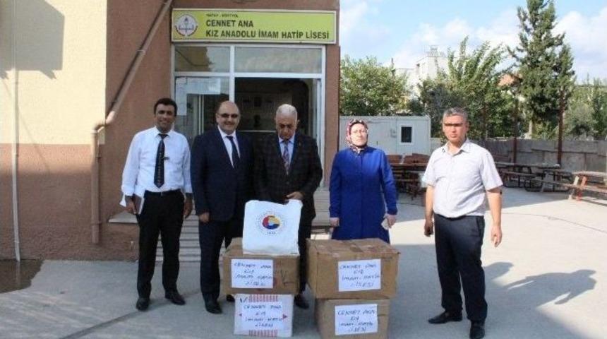 D&ouml;rtyol&rsquo;da &Ouml;ğrencilere 30 Bin Liralık Yardım