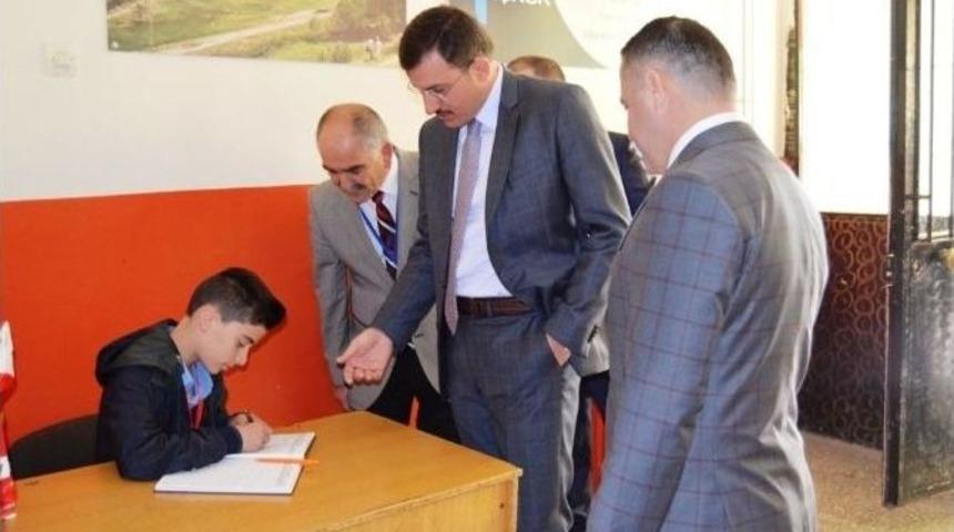 Kaymakam &Ouml;z, İl&ccedil;edeki Eğitim Kurumlarını Ziyaret Etti