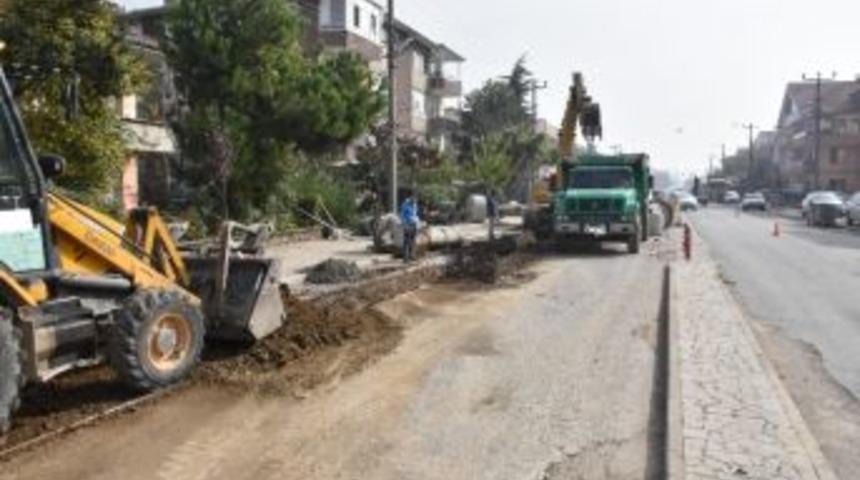 Uzunmustafa Mahallesinde Yağmursuyu Hattı &Ccedil;alışmaları