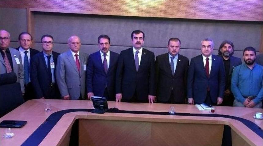 Toprak Kayması Mağdurları Meclis&rsquo;te Ak Parti&rsquo;li Vekillerle G&ouml;r&uuml;şt&uuml;