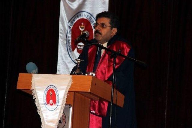 Veteriner Hekim Adayları &Ouml;nl&uuml;klerini Giydi 2