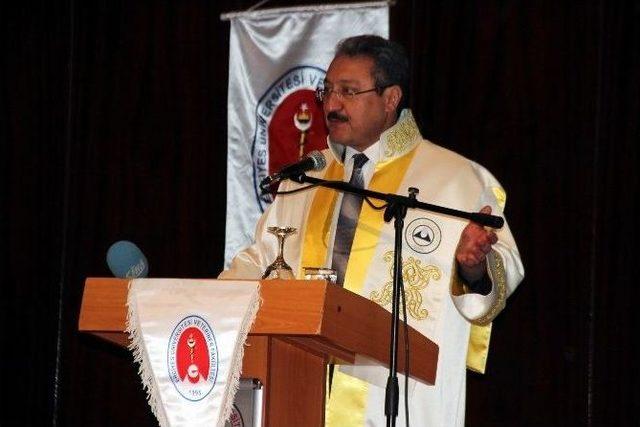 Veteriner Hekim Adayları &Ouml;nl&uuml;klerini Giydi 3