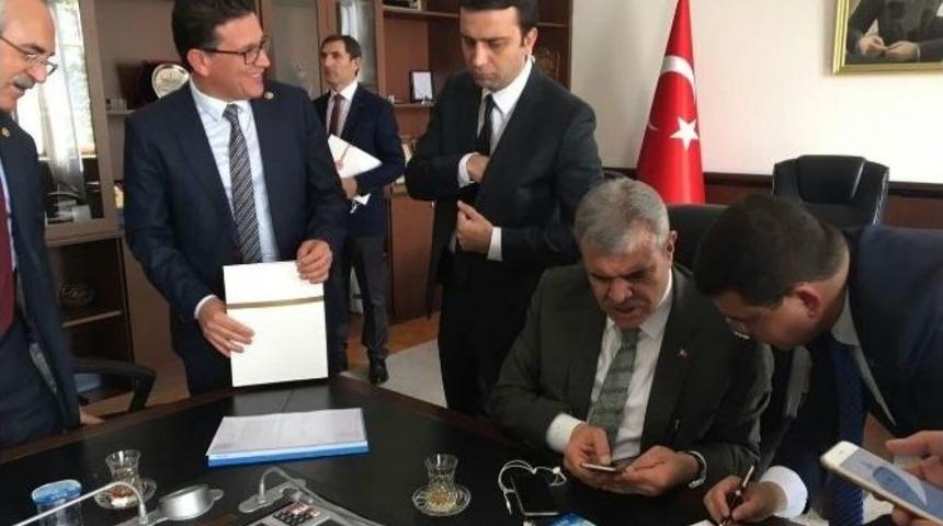 Kepez&rsquo;e 3 M&uuml;jde