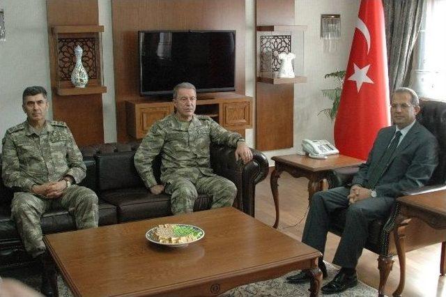 Genelkurmay Başkanı Akar Van’da 3