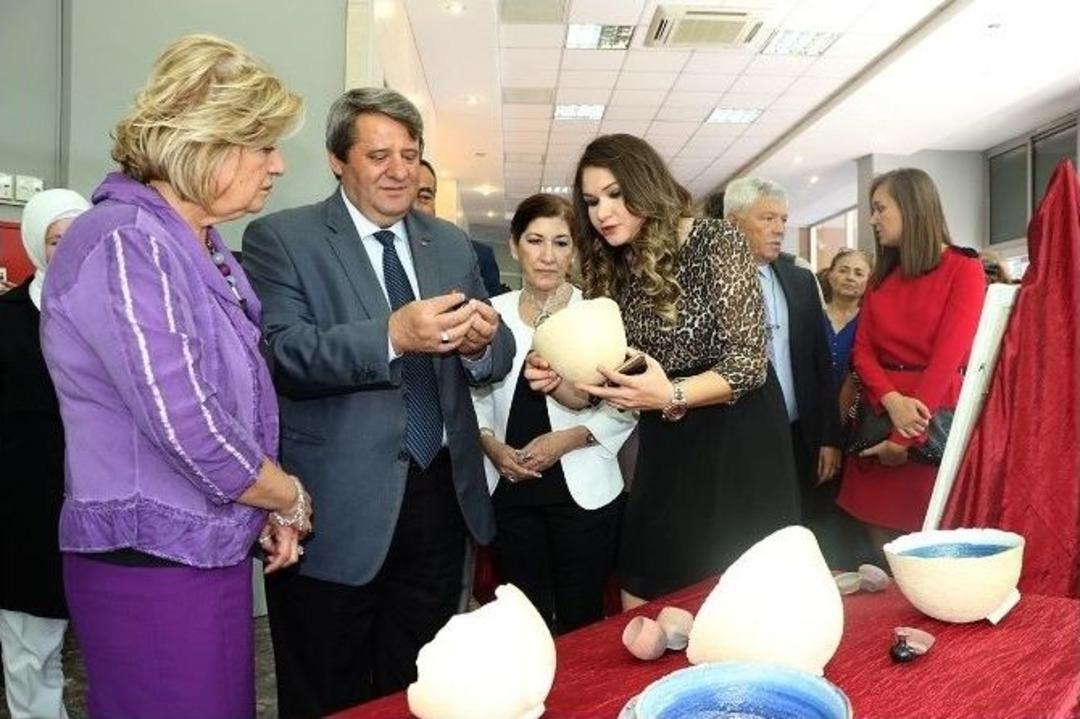 Renkli İzd&uuml;ş&uuml;mler Karma Sergisi A&ccedil;ıldı