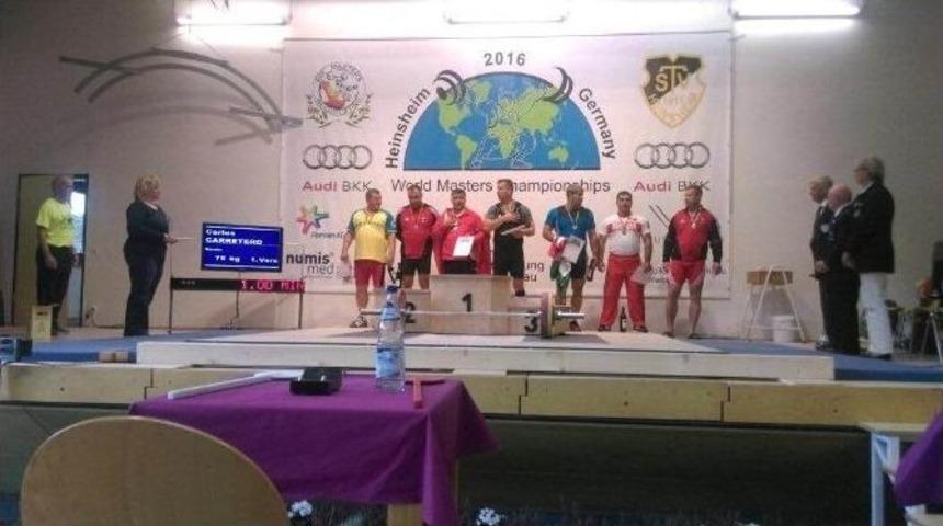 D&uuml;nya Sporuna Yıldırım Damgası