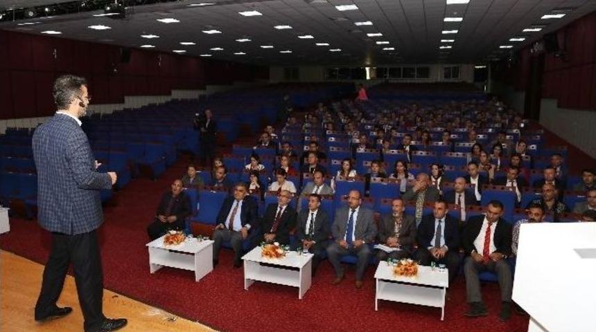 Ereğli Belediyesi Personeline Hizmet İ&ccedil;i Seminer