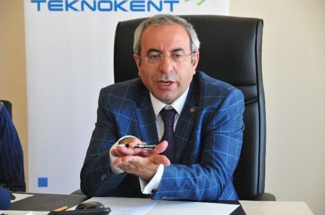 T&uuml;rk M&uuml;hendisten Giyilebilen G&uuml;neş Paneli