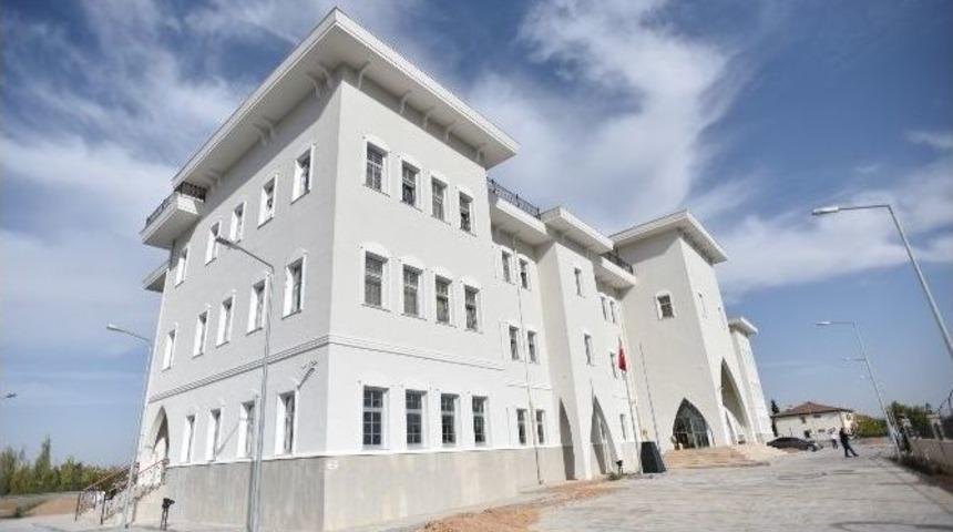 Başkan G&uuml;rkan Battalgazi Kaymakamlığının Yeni Binasını Gezdi