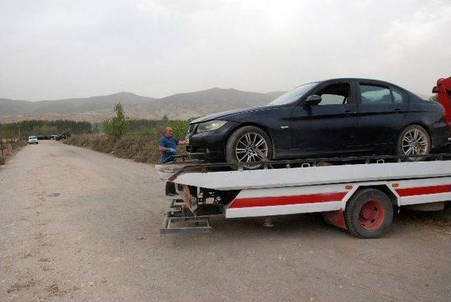 Tokat’ta Mısır Tarlasında Bulunan Lüks Otomobil Çalıntı Çıktı