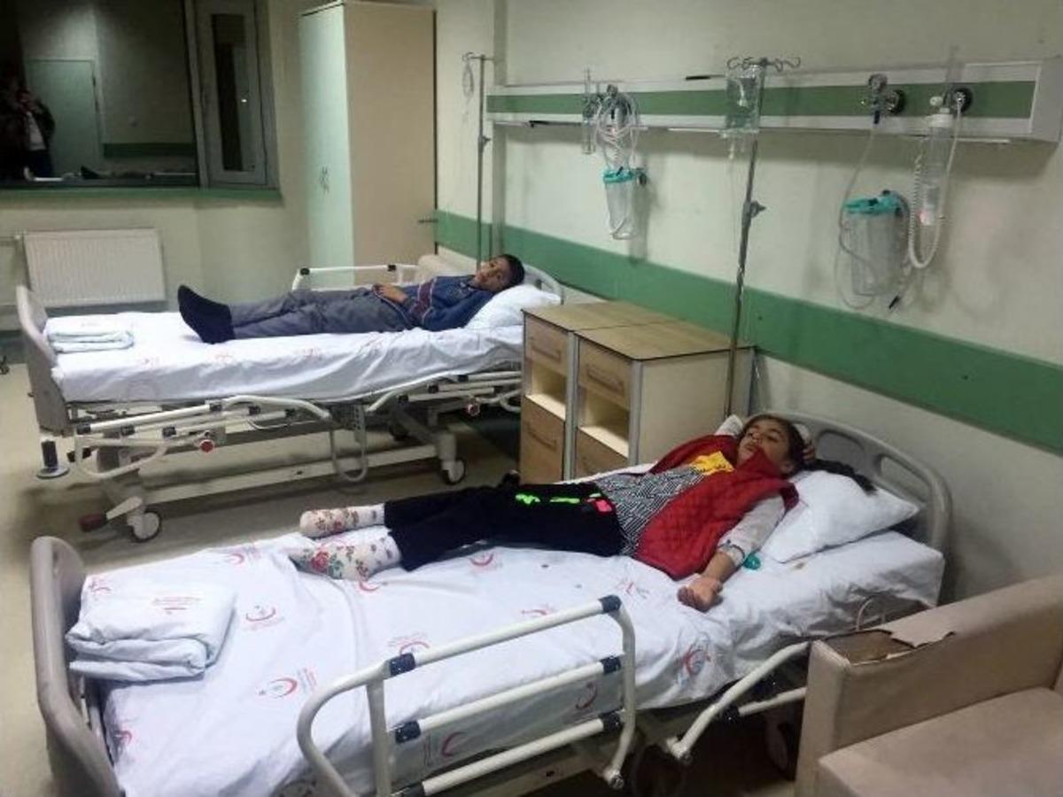 Doğubayazıt&rsquo;ta 100&rsquo;e Yakın &Ouml;ğrenci Zehirlendi