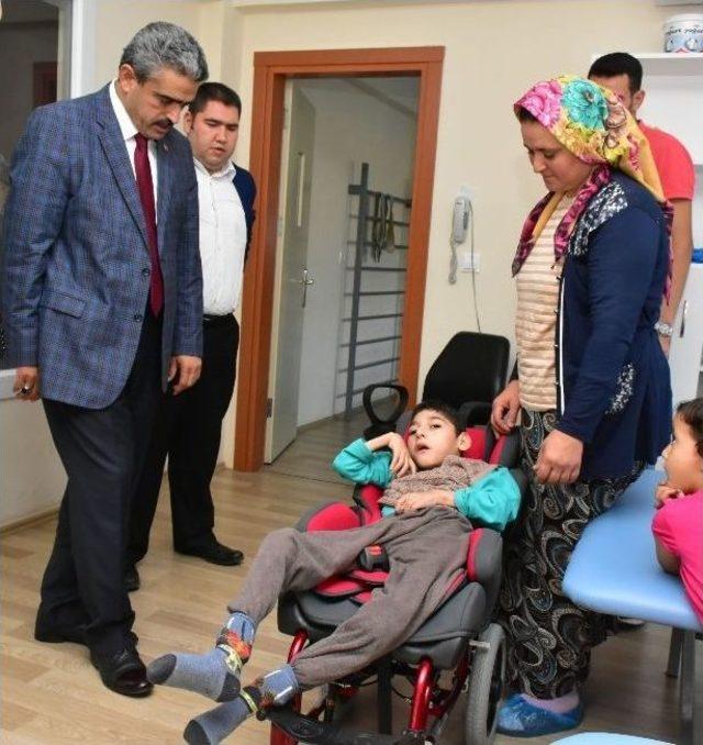 Minik Mert&rsquo;in İmdadına Belediye Başkanı Alıcık Yetişti 1