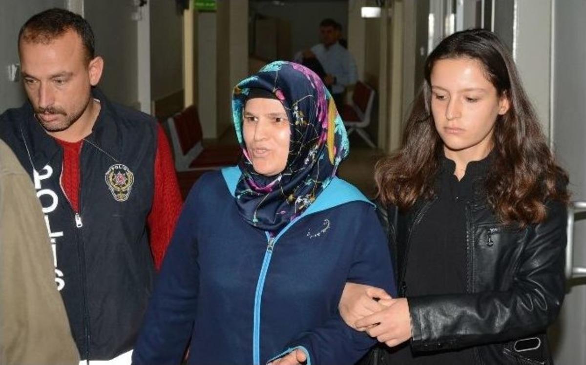 Bylock Kullanan &Ouml;ğretmenlere Operasyon: 17 G&ouml;zaltı