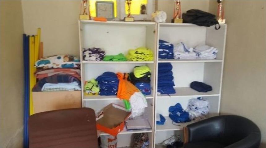 Soma Sotesspor&rsquo;a Bir Hırsızlık Şoku Daha