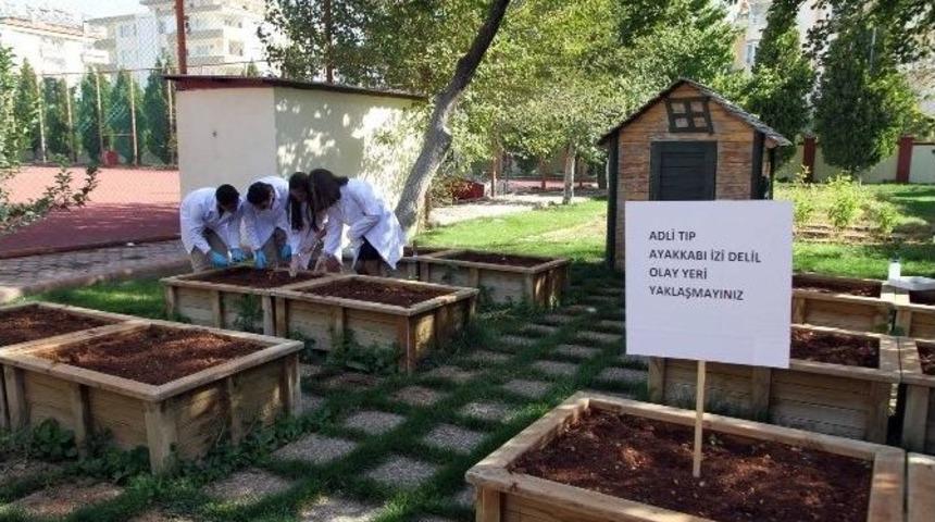&Ouml;zel Sanko Fen Ve Teknoloji Lisesi &Ouml;ğrencileri Genetik Dersinde Adli Tıp İncelemesi Yaptı