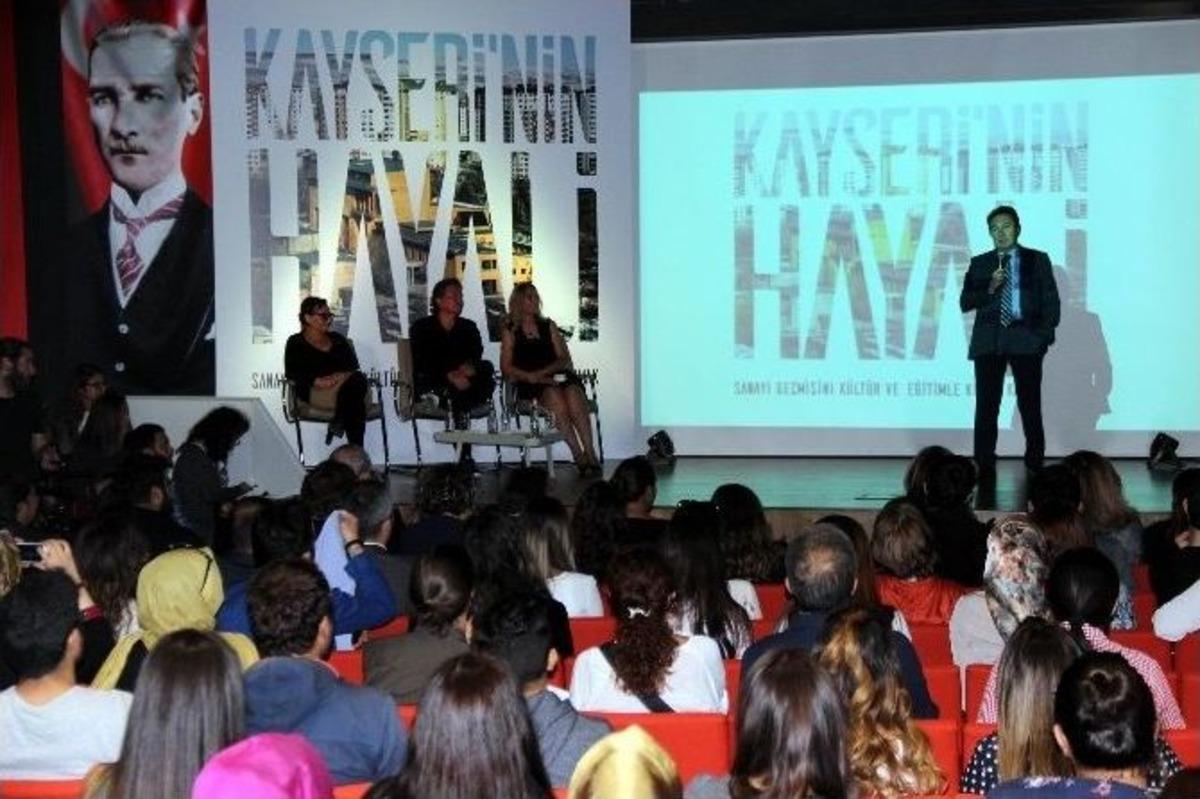 Ag&uuml;&rsquo;de &lsquo;vitra İle Kentin Hayalleri Paneli&rsquo; D&uuml;zenlendi