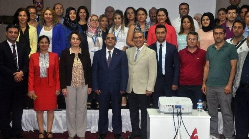 Sağlık &Ccedil;alışanlarına Ar-ge Eğitimi