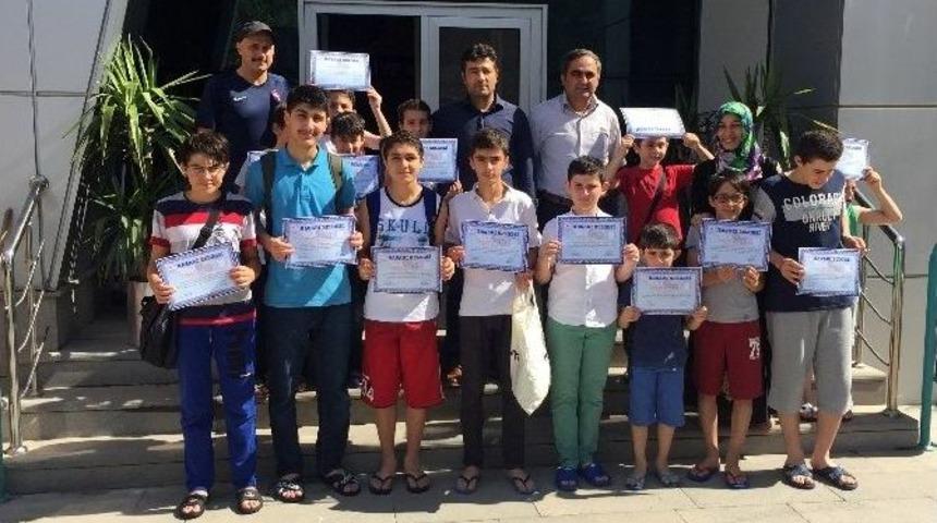 G&uuml;m&uuml;şhaneli Y&uuml;zmeyi Sevdi