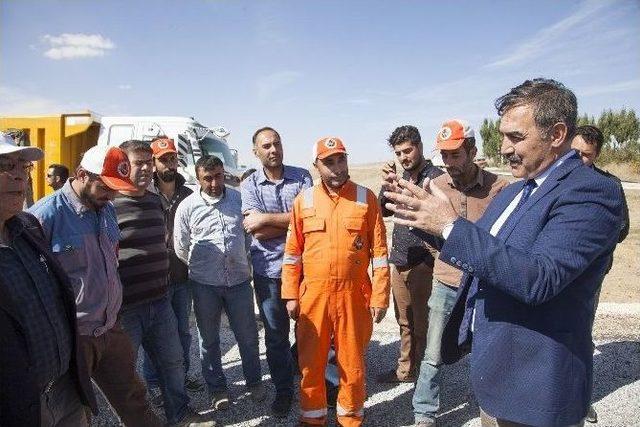 Ahlat Belediyesinden Yol Seferberliği