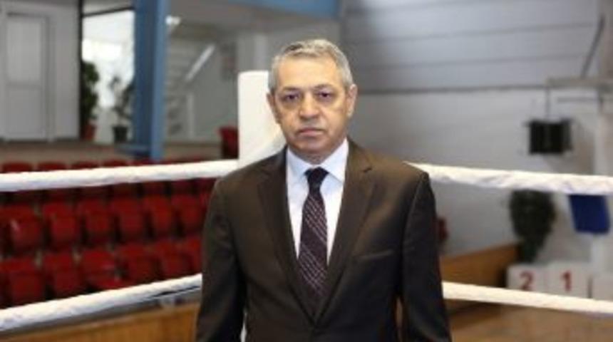 T&uuml;rkiye Bastırdı, Aıba Hakemleri Kızağa &Ccedil;ekti