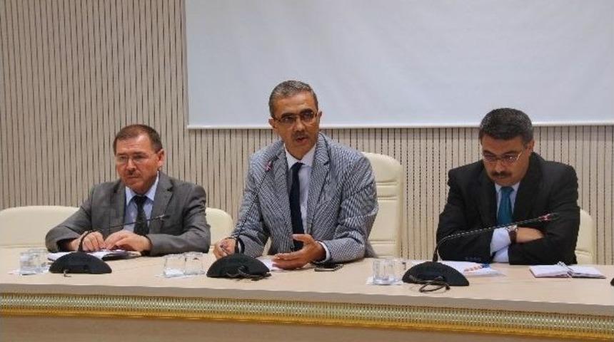 &Uuml;niversitede &Ouml;ğrenci &Ccedil;alıştayı D&uuml;zenlendi