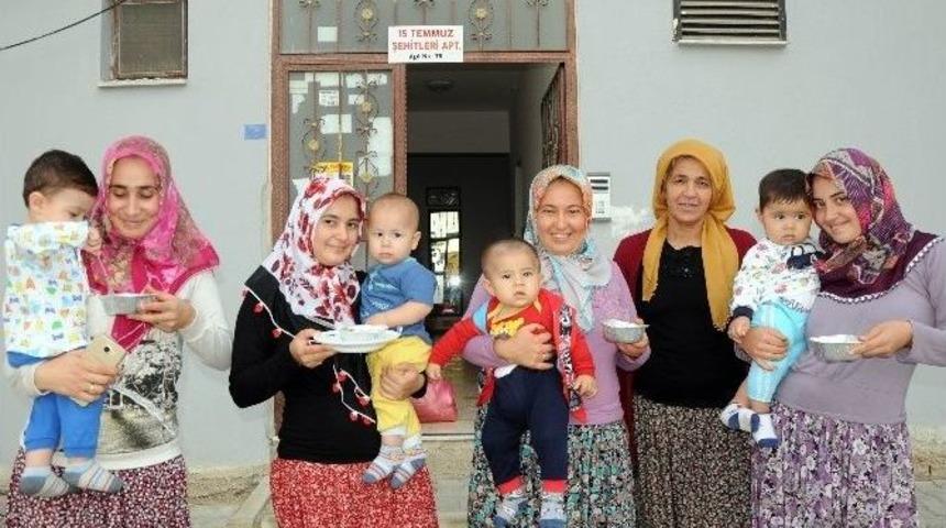 15 Temmuz Şehitleri Apartmanı&rsquo;nda Aşure Etkinliği